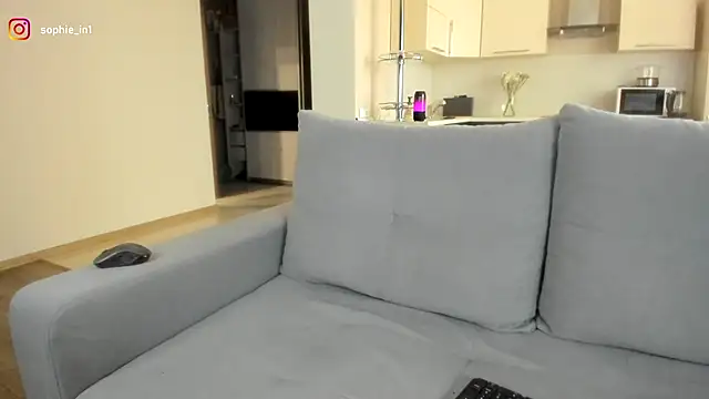  in yan online show from September 15, 4:54 am