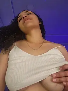 Lucy Marin online show from November 18, 10:11 pm