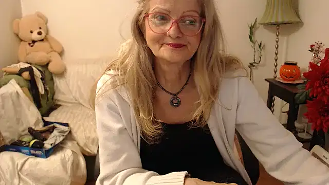 BlairFort online show from November 23, 7:37 pm