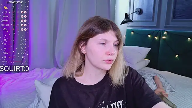  aleksa  online show from March 22, 8:20 am