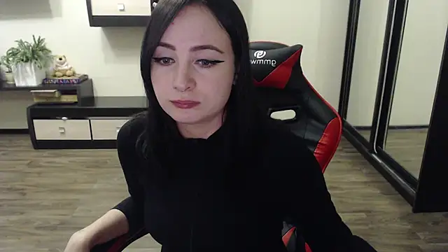 Laralianna online show from September 24, 1:54 pm