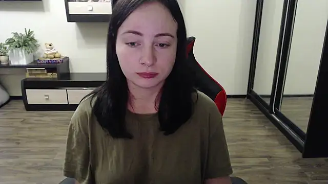 Laralianna online show from October 9, 2:32 pm