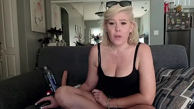 Lexi Shocker online show from January 16, 9:22 pm