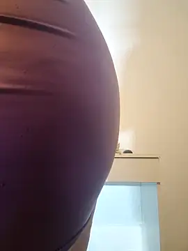 amanda-hornySeduction online show from January 13, 7:36 am