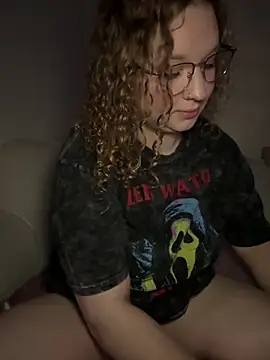 EmmieRae online show from September 11, 4:46 am