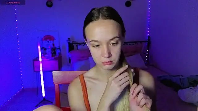 SexyCocobutt online show from September 12, 8:23 am