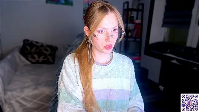 Chanel Gill online show from March 8, 9:08 pm