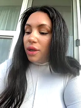 MeghanXO online show from September 9, 1:33 pm