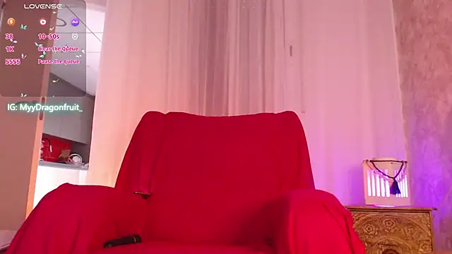 KarlaLuar  online show from February 12, 1:24 pm