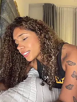 stormyy  online show from March 21, 2:05 am