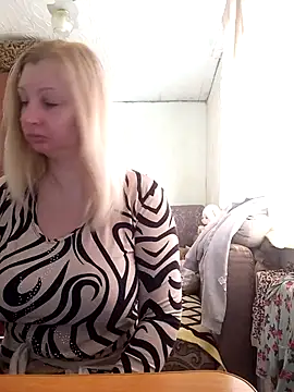 BustyBlond online show from February 13, 6:59 am