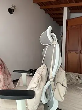 GabriSaenz online show from April 18, 2:08 pm