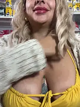 sammyqueenx21 online show from September 30, 3:39 pm