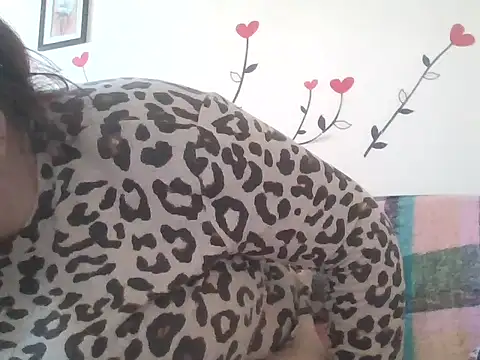 LaraXXX38 online show from March 12, 6:27 am