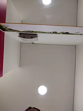  Laary online show from September 14, 8:40 pm