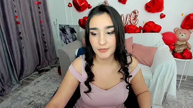 GoldenHeart 1 online show from February 6, 7:39 pm