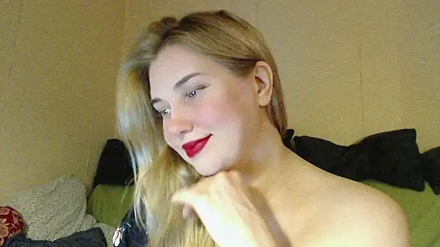 mmmPinUpGirl online show from October 13, 6:54 pm