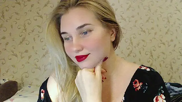 mmmPinUpGirl online show from September 14, 8:29 pm