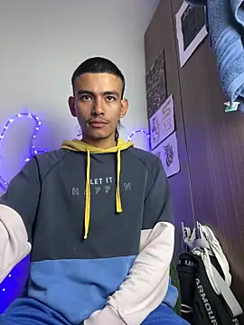 sorry-mom69 online show from December 14, 12:22 pm