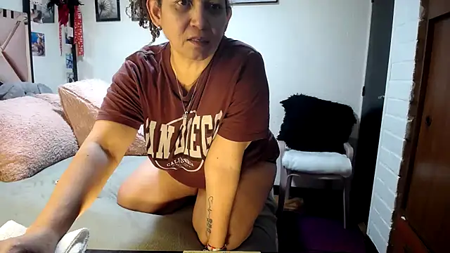 maturehoxx online show from September 8, 6:18 pm