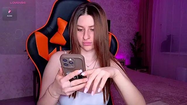 Elishka  online show from July 10, 8:09 pm
