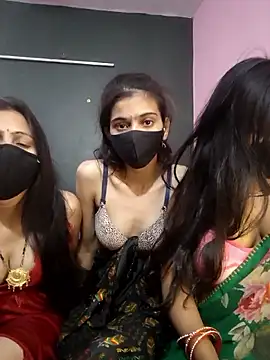 cutee  crazy online show from March 14, 2:51 pm