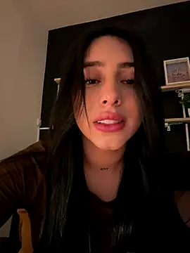 isabella jade online show from October 29, 2:20 pm