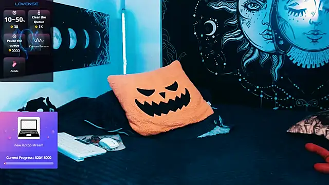 Marieblueeyes online show from February 11, 3:52 am