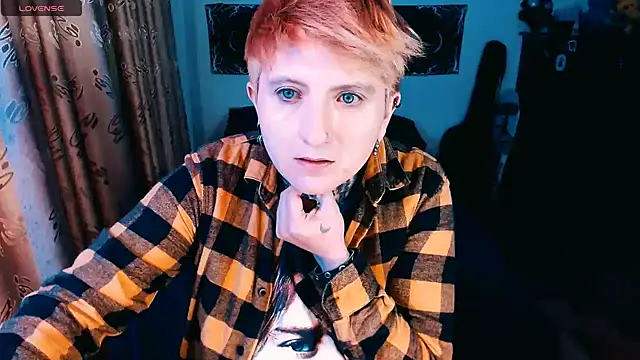 Marieblueeyes online show from November 8, 7:02 am