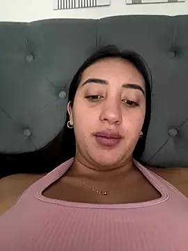 Hannahoff online show from October 15, 6:21 pm