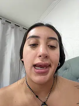 Hannahoff online show from March 29, 4:22 am