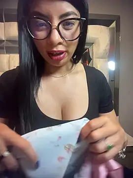 Miaparkerss  online show from October 25, 10:38 pm