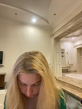 Amazoniiaa online show from October 1, 5:07 pm