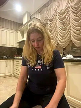 Amazoniiaa online show from September 18, 5:11 pm