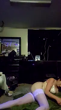 Hotredheadandtoungelasher online show from September 29, 8:52 am