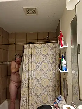 Hotredheadandtoungelasher online show from February 15, 2:14 am