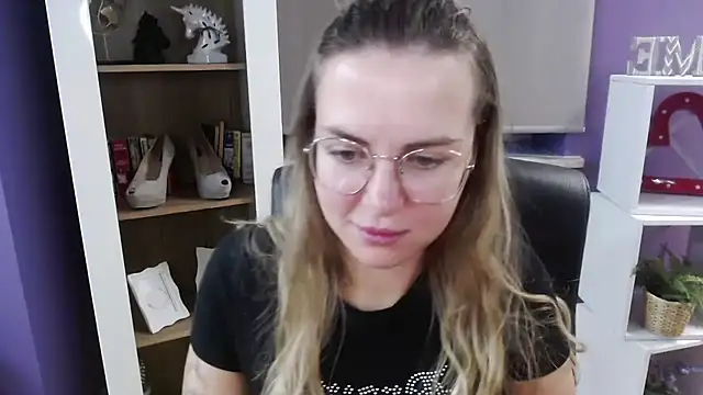 Zoey Erotic online show from October 1, 4:50 am