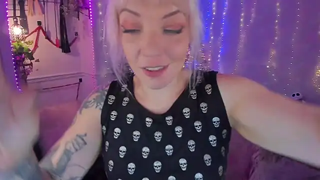 AliceW0lf online show from September 15, 7:54 pm