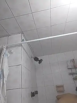 LaInsaciableIntensa online show from September 28, 3:17 pm