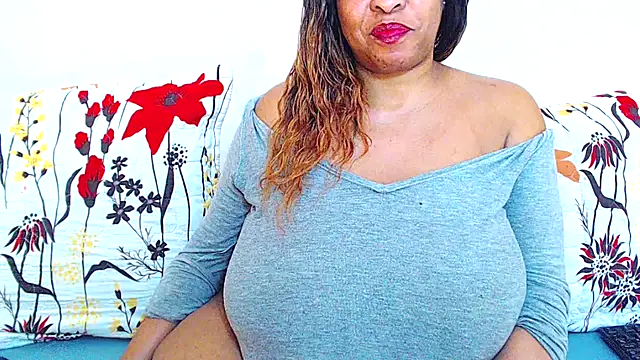 Ebonylovelyx online show from January 13, 6:19 am