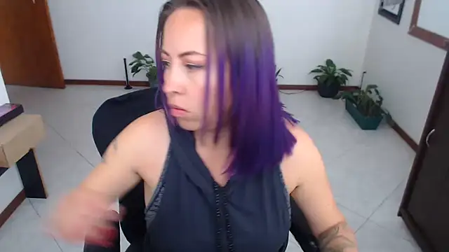 charlottezoe15 online show from July 6, 4:53 pm