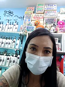 LunaZambrano online show from September 17, 11:36 pm