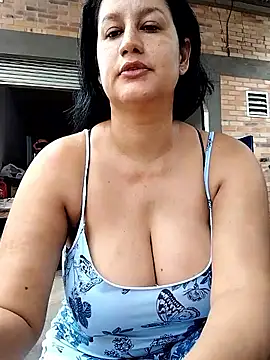 keilymadam online show from January 11, 3:50 pm