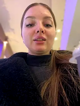 KrisMagnoly online show from December 14, 4:46 pm