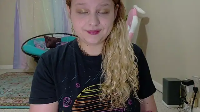 Emihaze online show from November 1, 7:07 pm