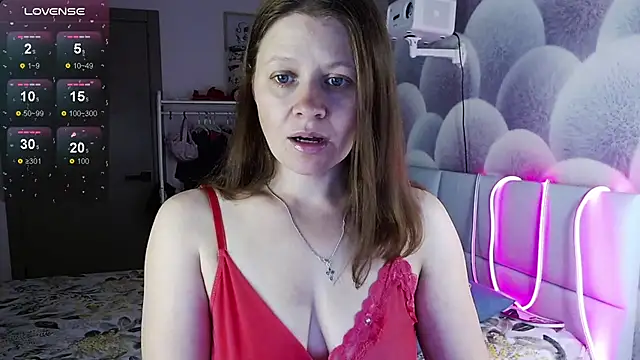 alekasamui online show from October 4, 7:58 am