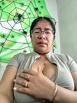   valentina18 online show from October 7, 1:15 pm