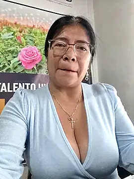   valentina18 online show from February 10, 1:47 pm