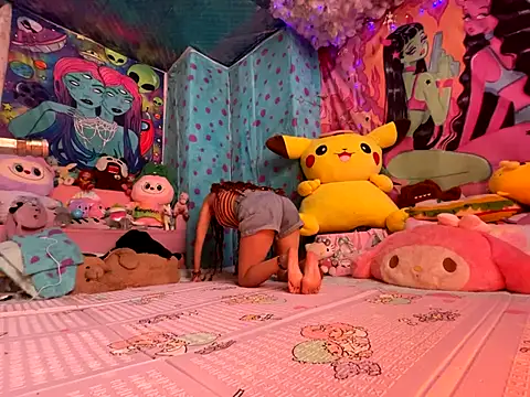 BABYUNICORN online show from October 4, 8:46 pm