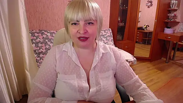 -MeowMeow online show from October 8, 4:00 pm